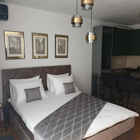 Felicita Apartment *